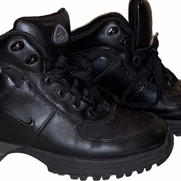 Nike Hiking Boots For Men